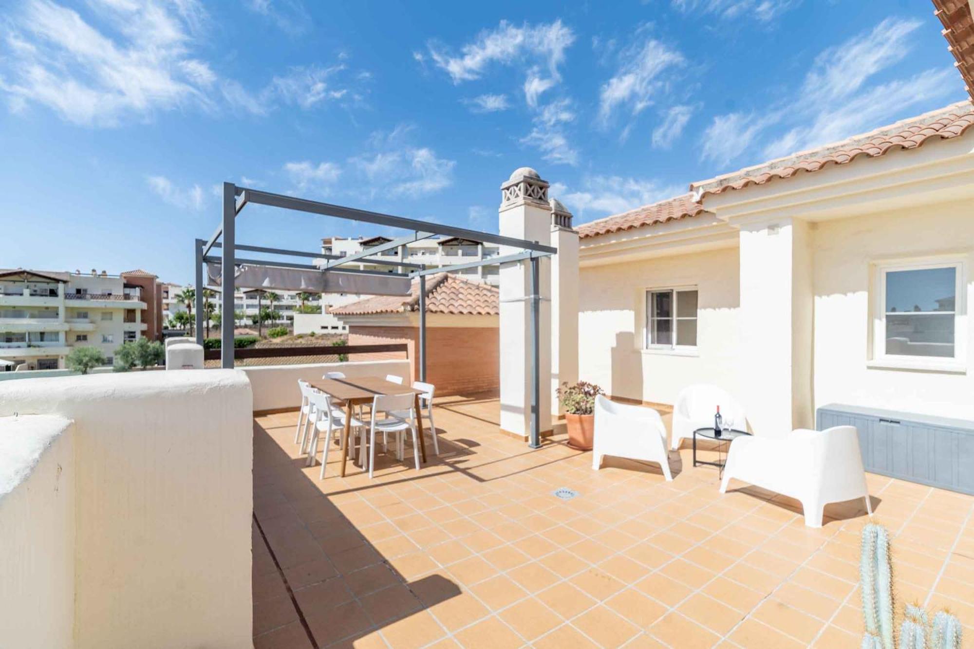 116 - Penthouse With Views And Pool, 5Min Away From Golf Course! Daire Benalmádena Dış mekan fotoğraf